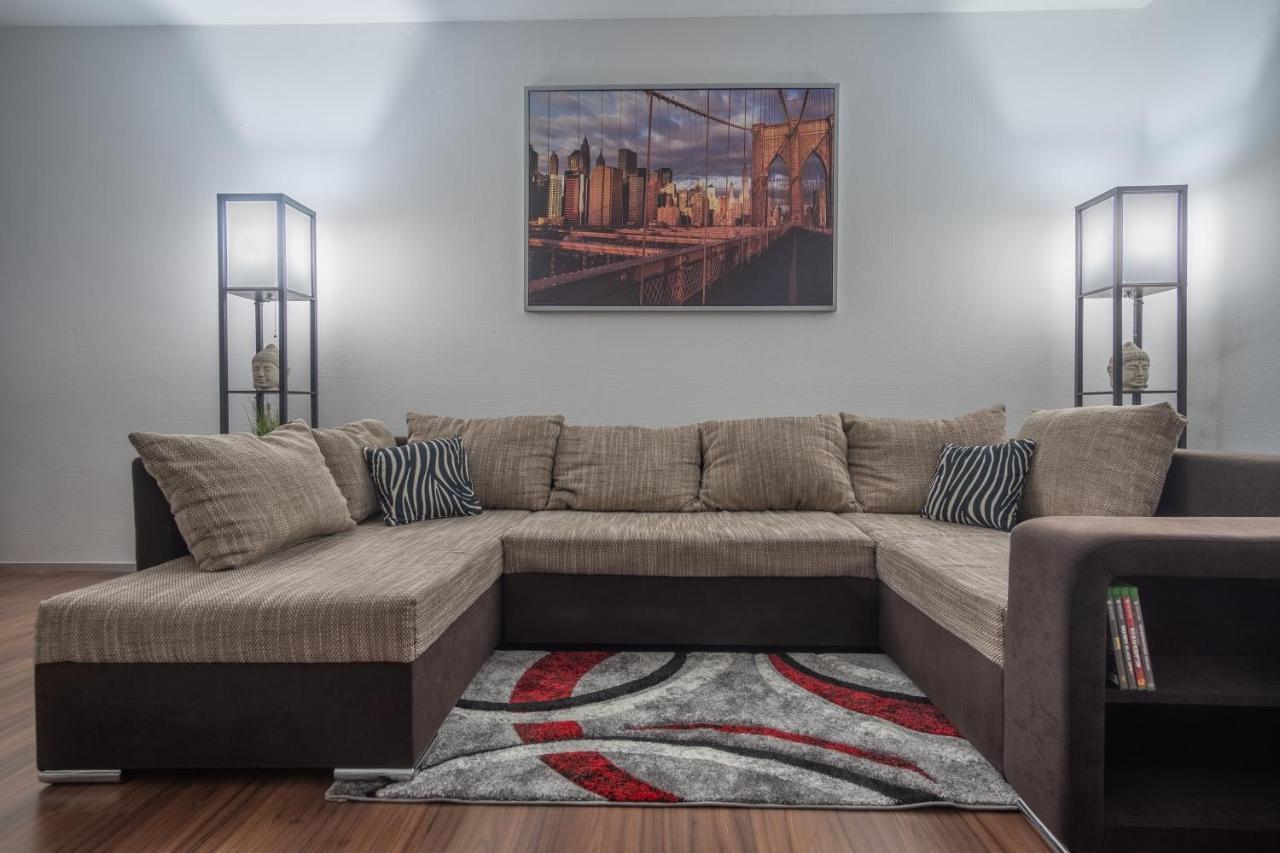 Schoene 2 Zimmerwohnung Mit Uhd-Tv, Grossem Balkon Und Haengematte Lampertheim Exteriör bild